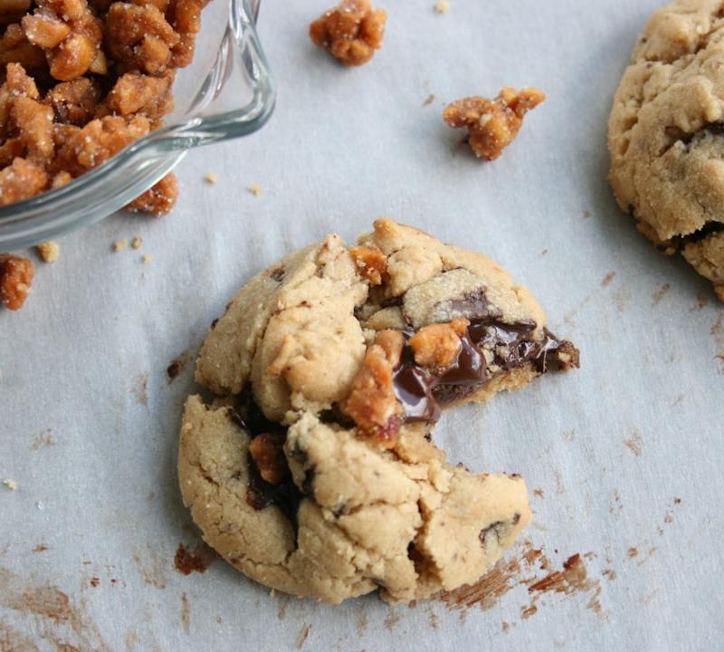 No-Bake Peanut Butter Cornflake Bites