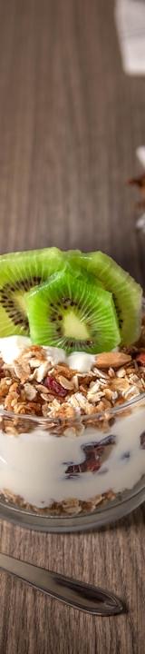 5-Min Kiwi Yogurt Parfait