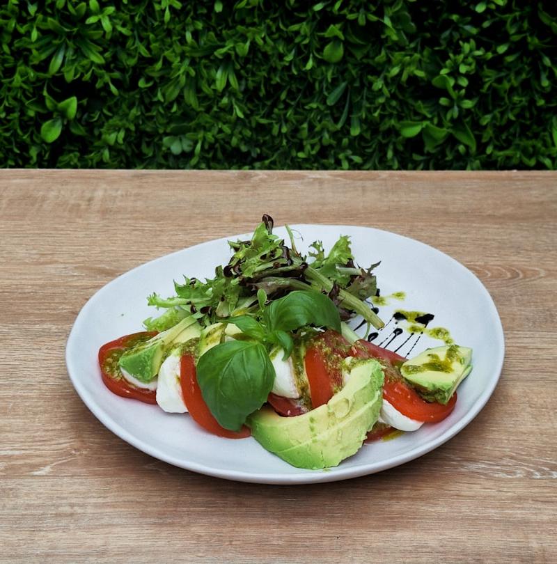 Creamy Caprese Salad with Avocado