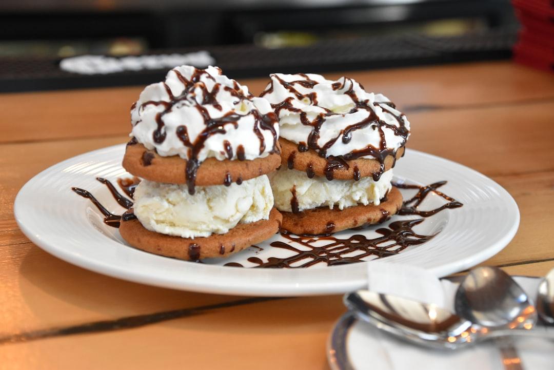 10-Minute Cookie Ice Cream Sandwiches