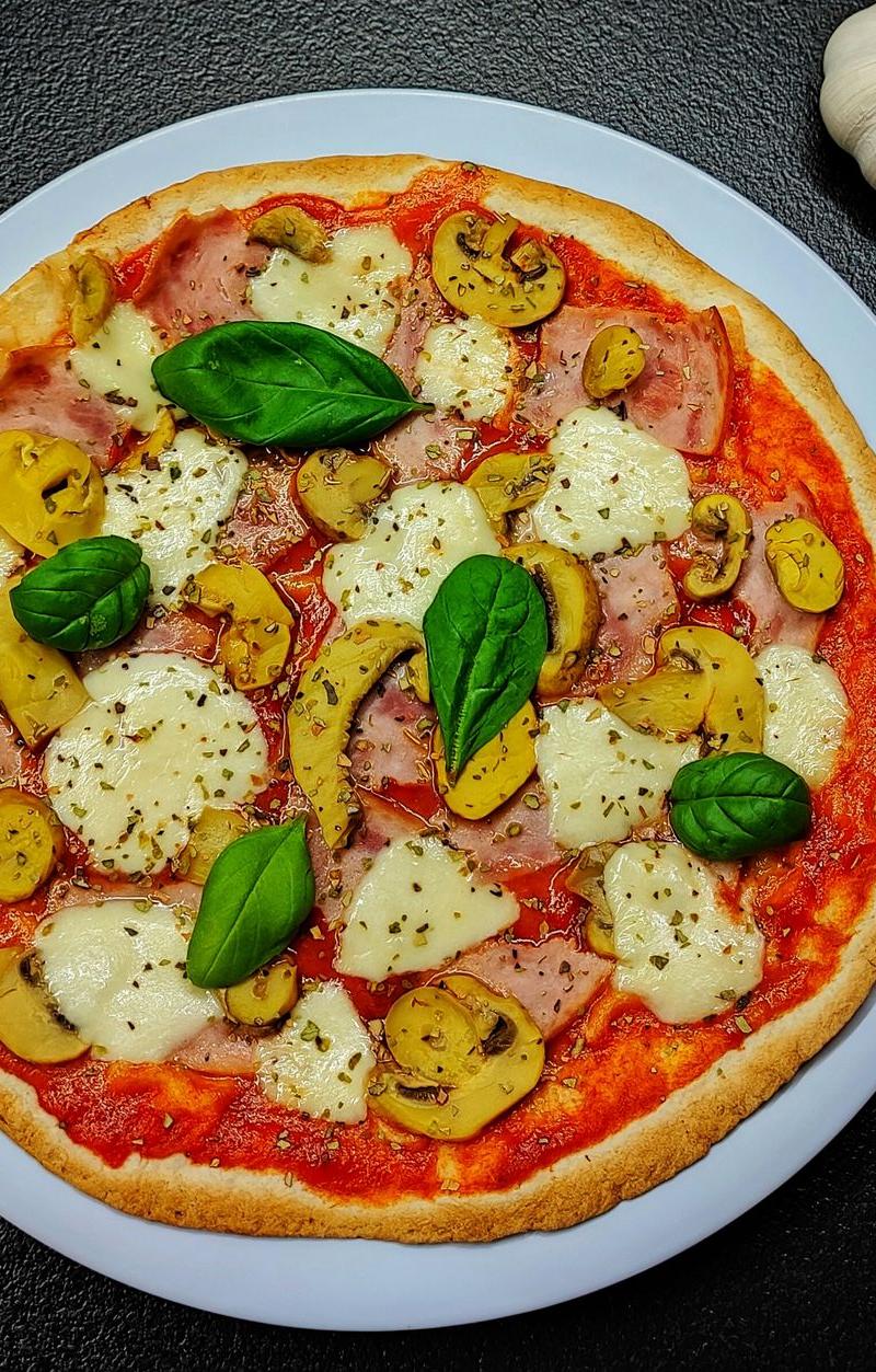 Crispy Tortilla Pizza