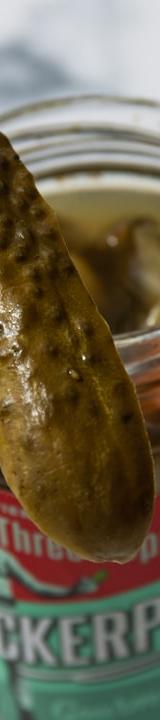 10-Minute Dill Pickles