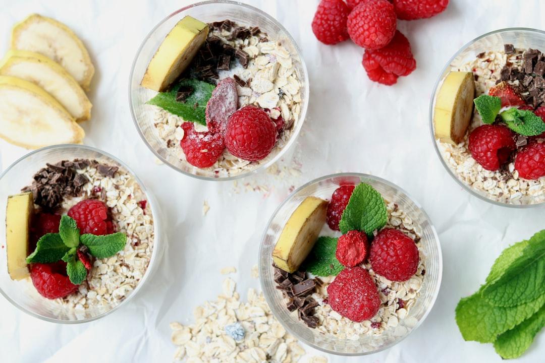 Overnight Oats with Fresh Raspberries
