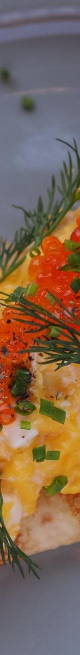 Buttery Scrambled Eggs with Chives