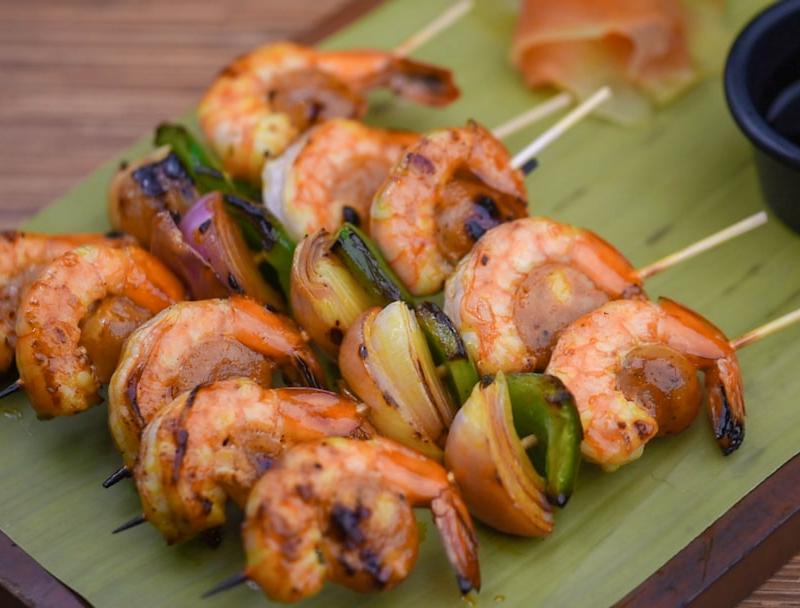 15-Min Garlic Lemon Shrimp Skewers