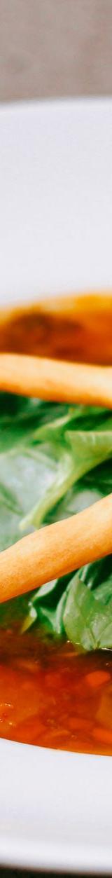 20-Min Garlic White Bean & Spinach Soup
