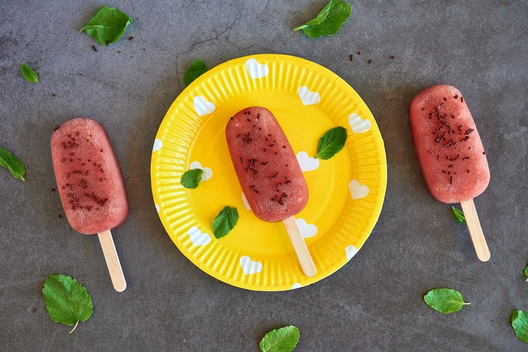 3-Ingredient Strawberry Banana Popsicles