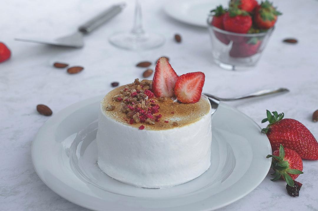 Strawberry Cheesecake Cottage Cheese Parfait