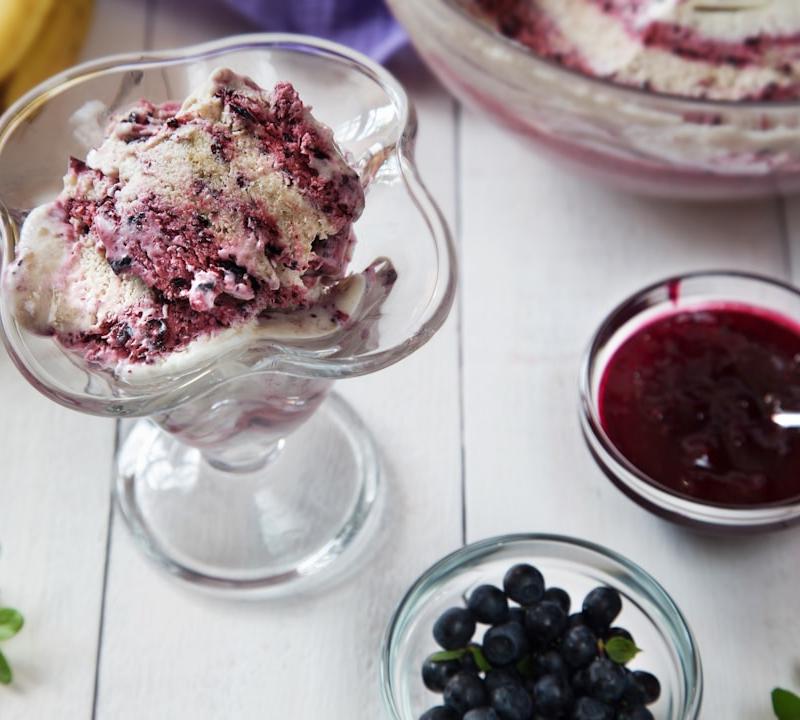 5-Minute Mixed Berry Nice Cream