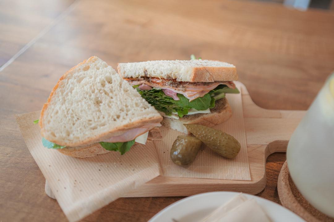 Pesto Turkey Sandwich