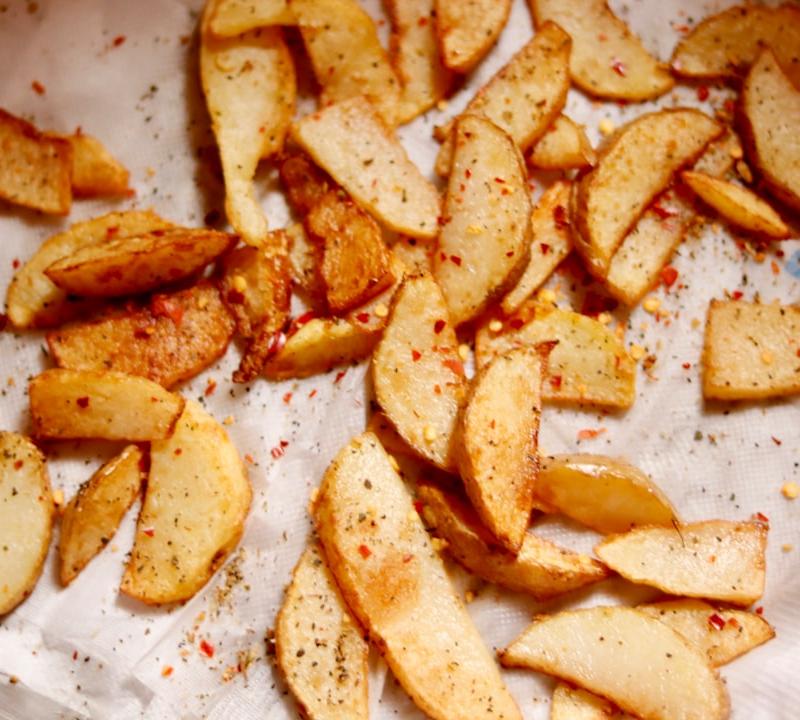 Crispy Paprika Potato Wedges