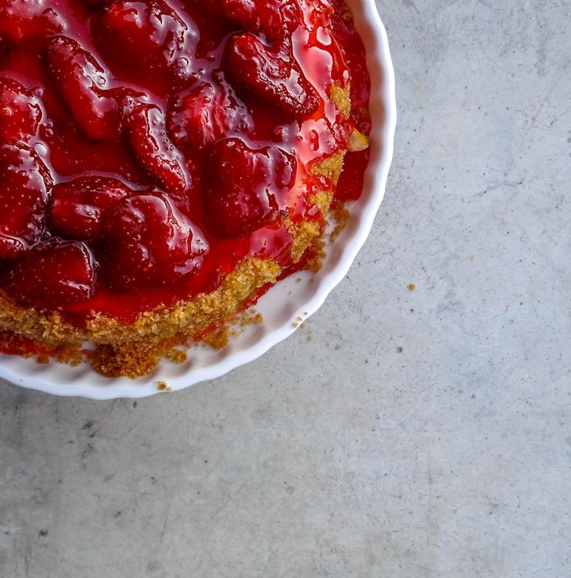 25-Minute Strawberry Dump Cake