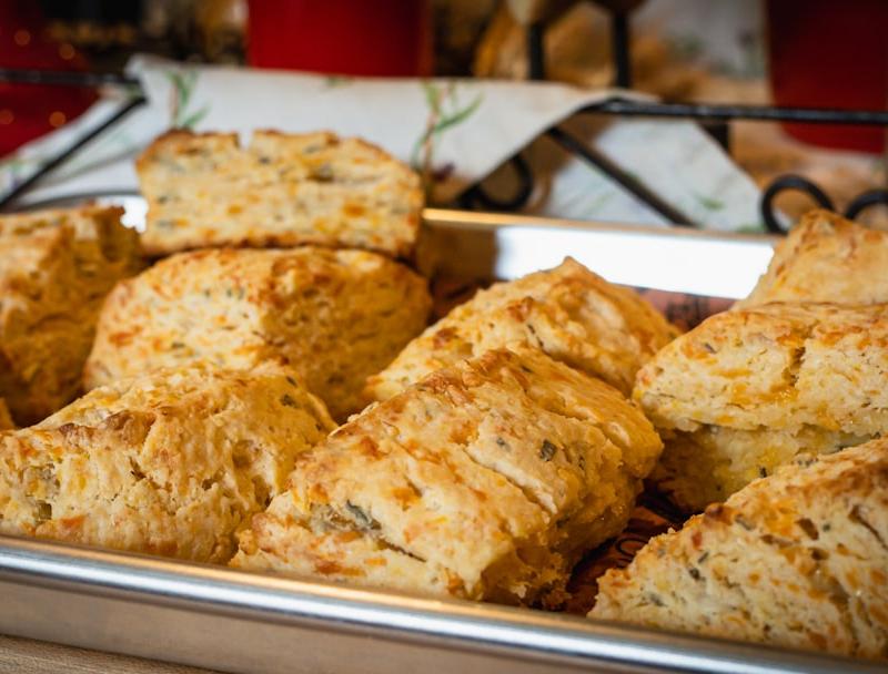 15-Minute Cheddar Biscuits