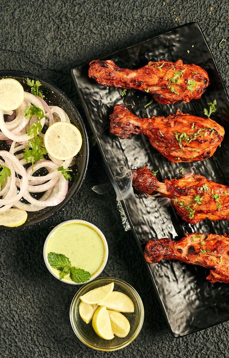 BBQ Chicken Drumsticks with Red Onion & Lemon