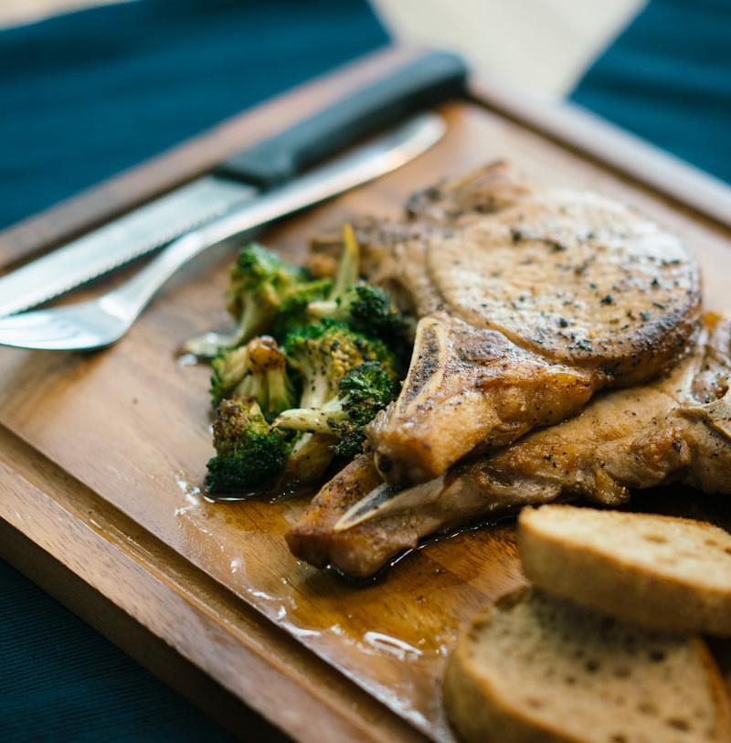Garlic Paprika Pork Chops with Roasted Broccoli