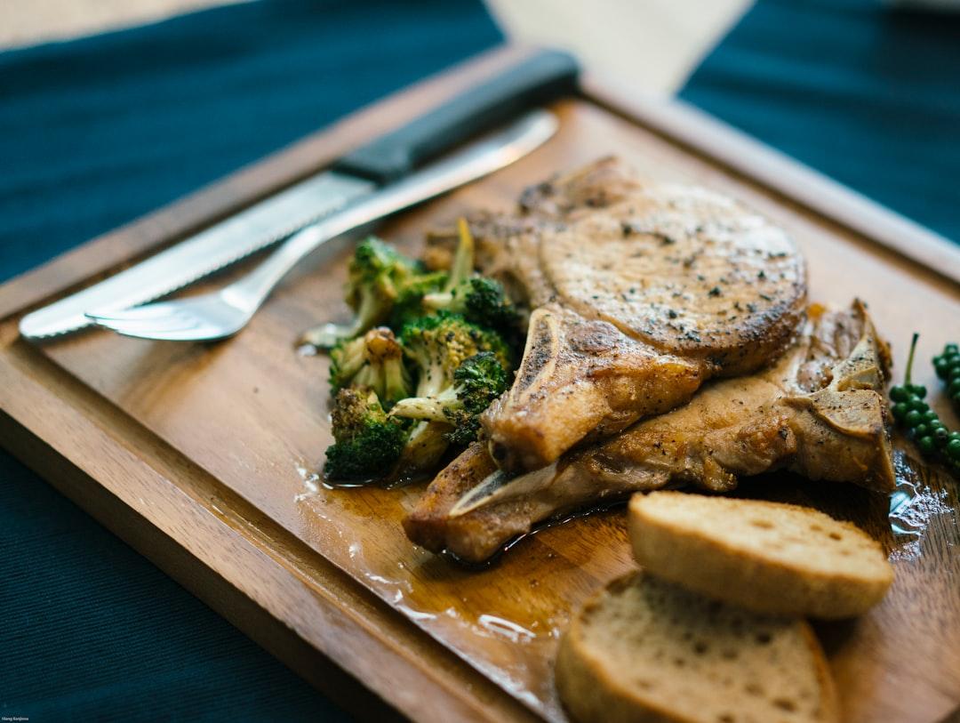 Garlic Paprika Pork Chops with Roasted Broccoli