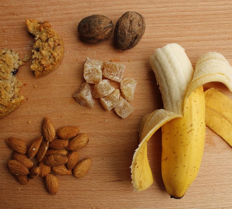 2-Ingredient Banana Oat Cookies