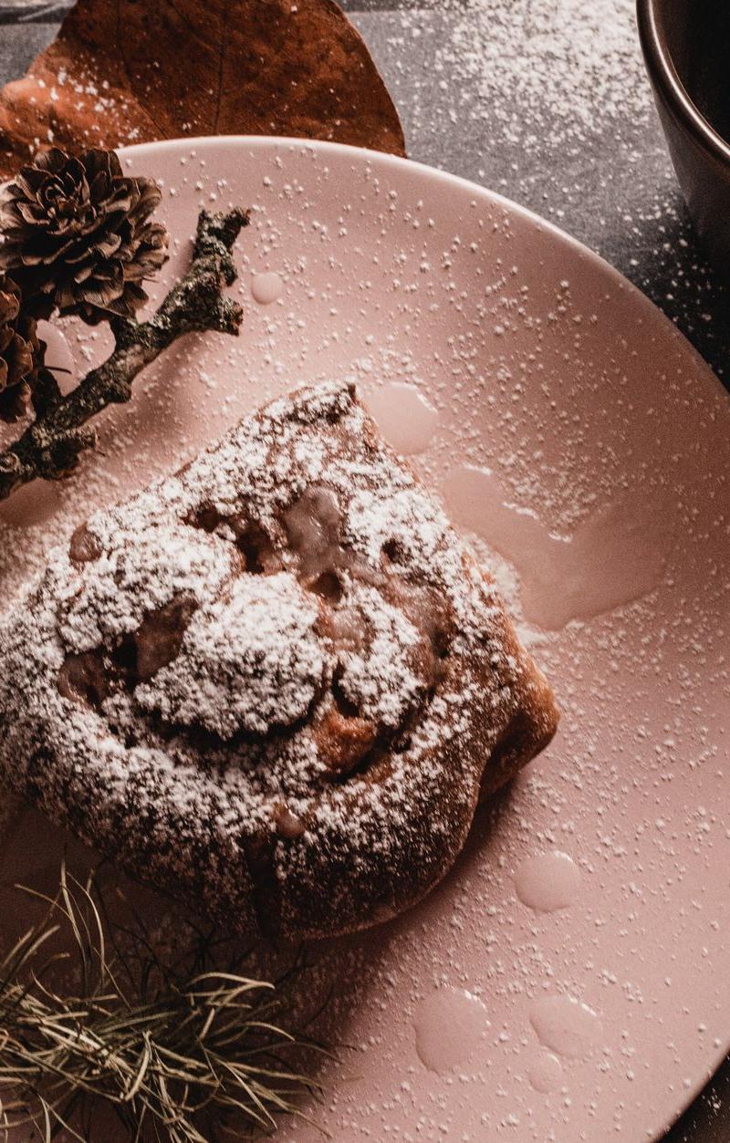 5-Minute Cinnamon Roll Mug Cake