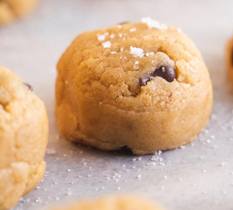 4-Ingredient Peanut Butter Cookie Bites
