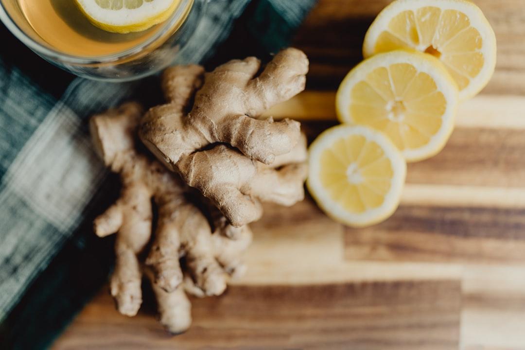 5-Minute Ginger Lemon Honey Tea