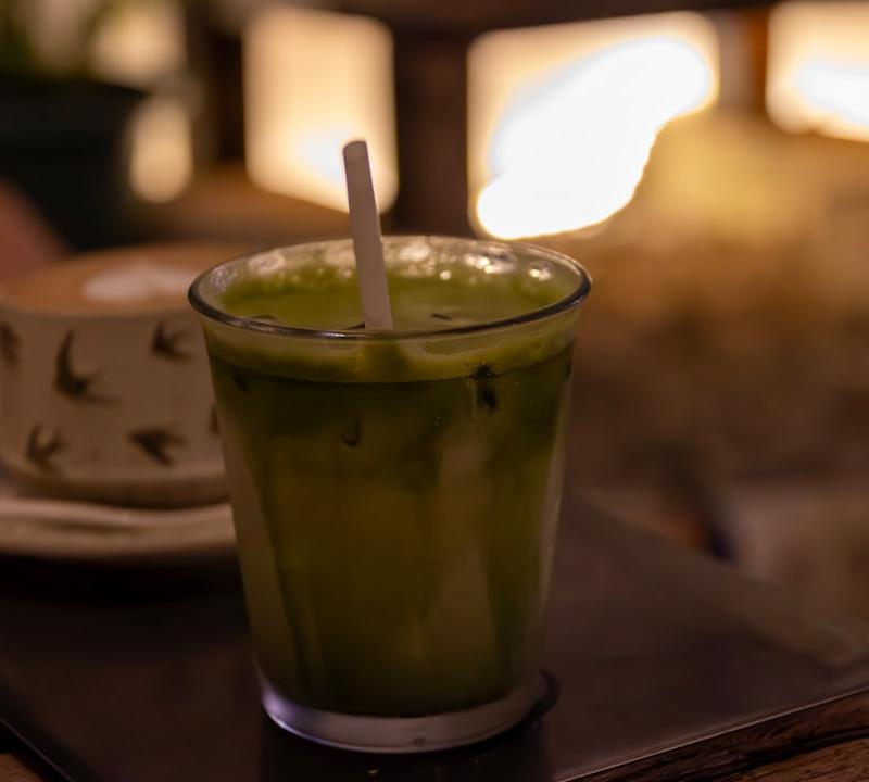 5-Min Iced Green Tea with Honey & Lemon