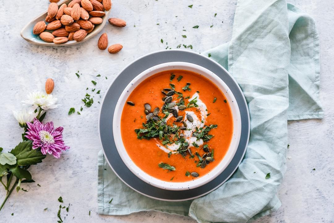Creamy Carrot Soup with Almonds