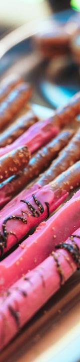 5-Minute Chocolate Dipped Pretzel Rods