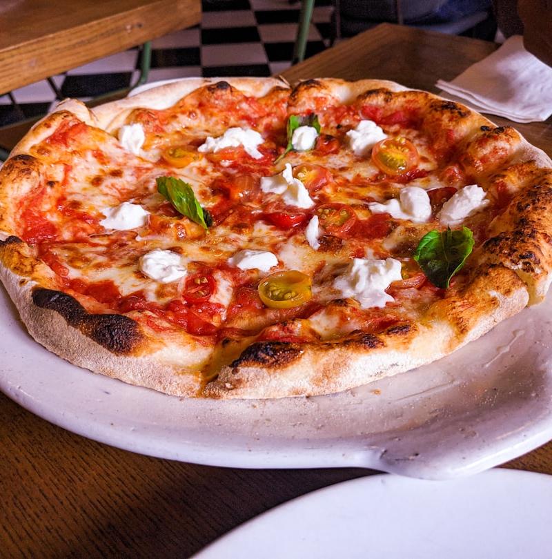 5-Min Margherita Flatbread