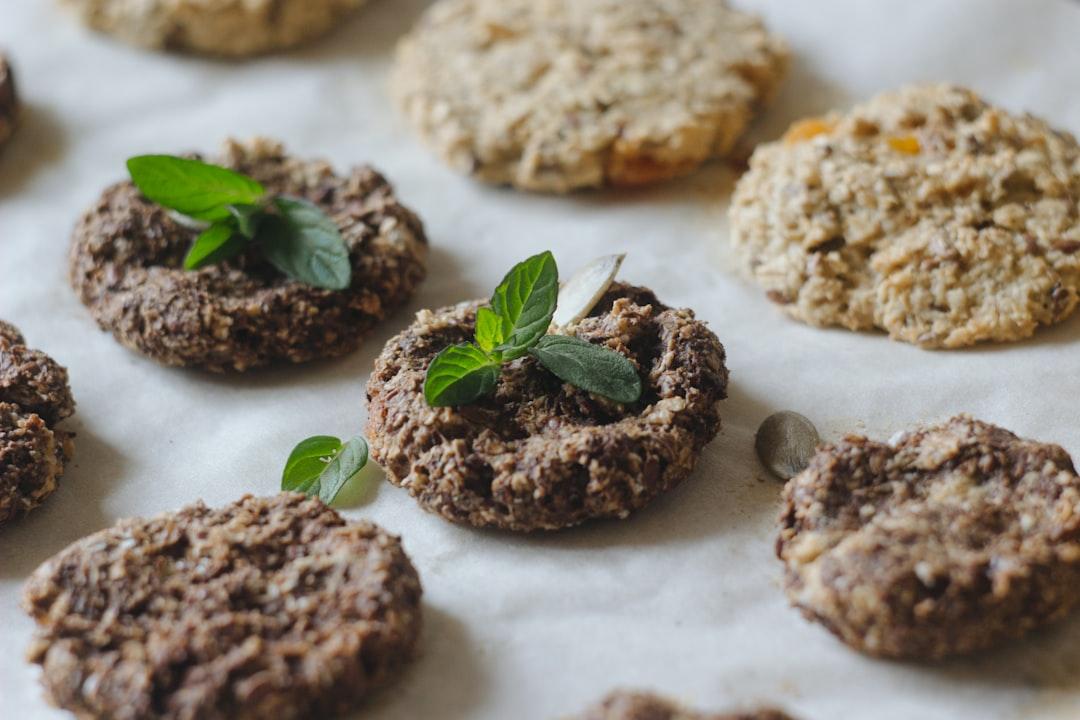 15-Min No-Bake Chocolate Peanut Cookies