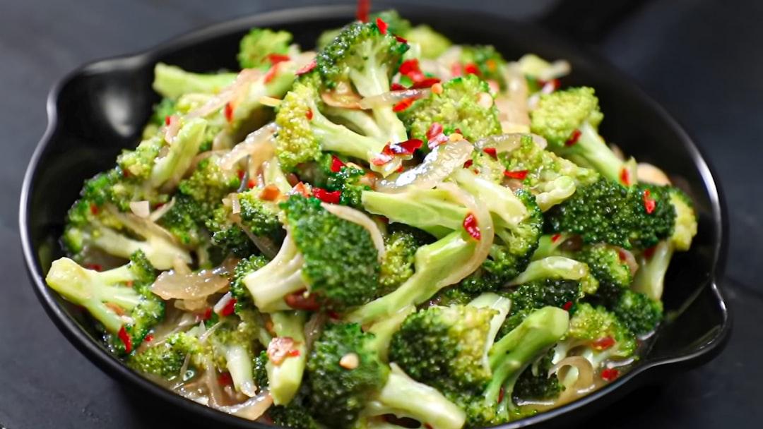 Garlic Sautéed Broccoli
