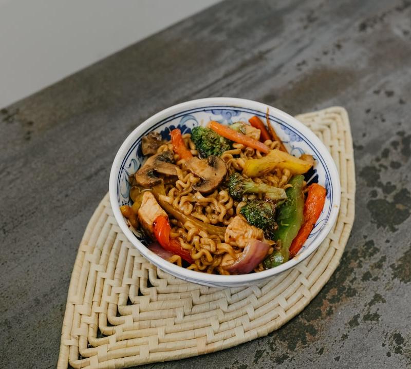 15-Min Garlic Chicken Stir-Fry