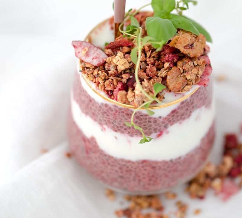 5-Min Raspberry Chia Pudding