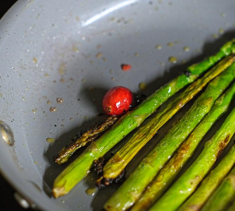 Garlic Sautéed Asparagus & Cherry Tomatoes