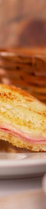 Grilled Ham & Cheddar Sandwich