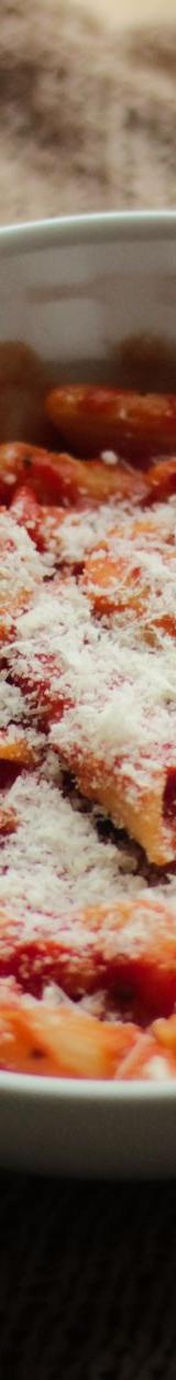 Fresh Tomato Pasta with Garlic & Basil