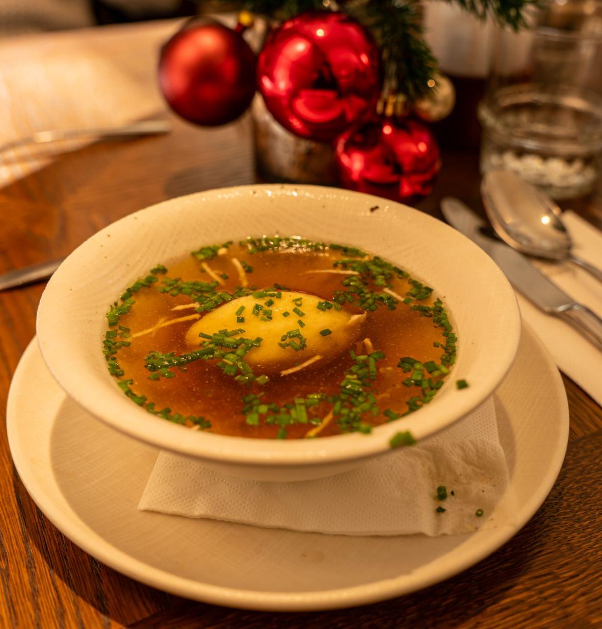 10-Minute Dumpling Soup