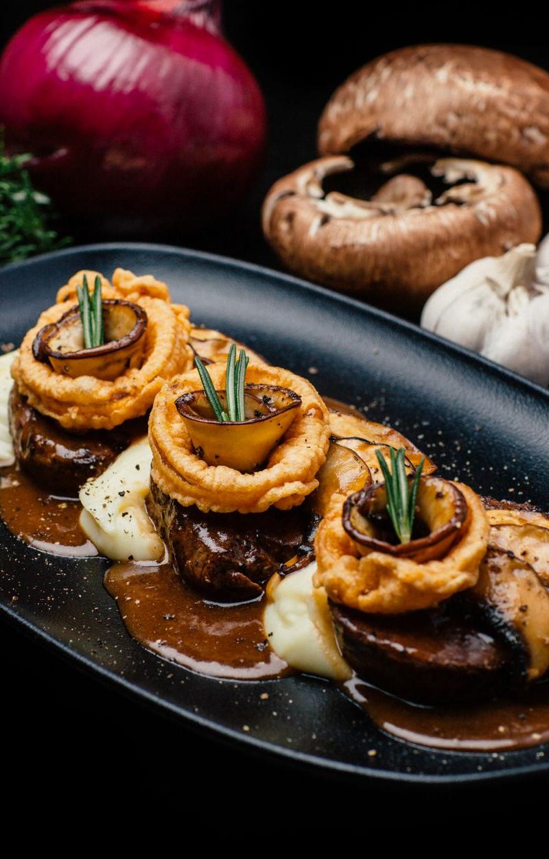 20-Min Beef & Mushroom Gravy with Mashed Potatoes
