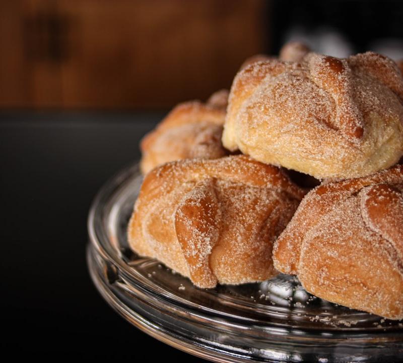 20-Min Pan de Muerto Sugar Bread