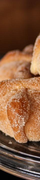 20-Min Pan de Muerto Sugar Bread