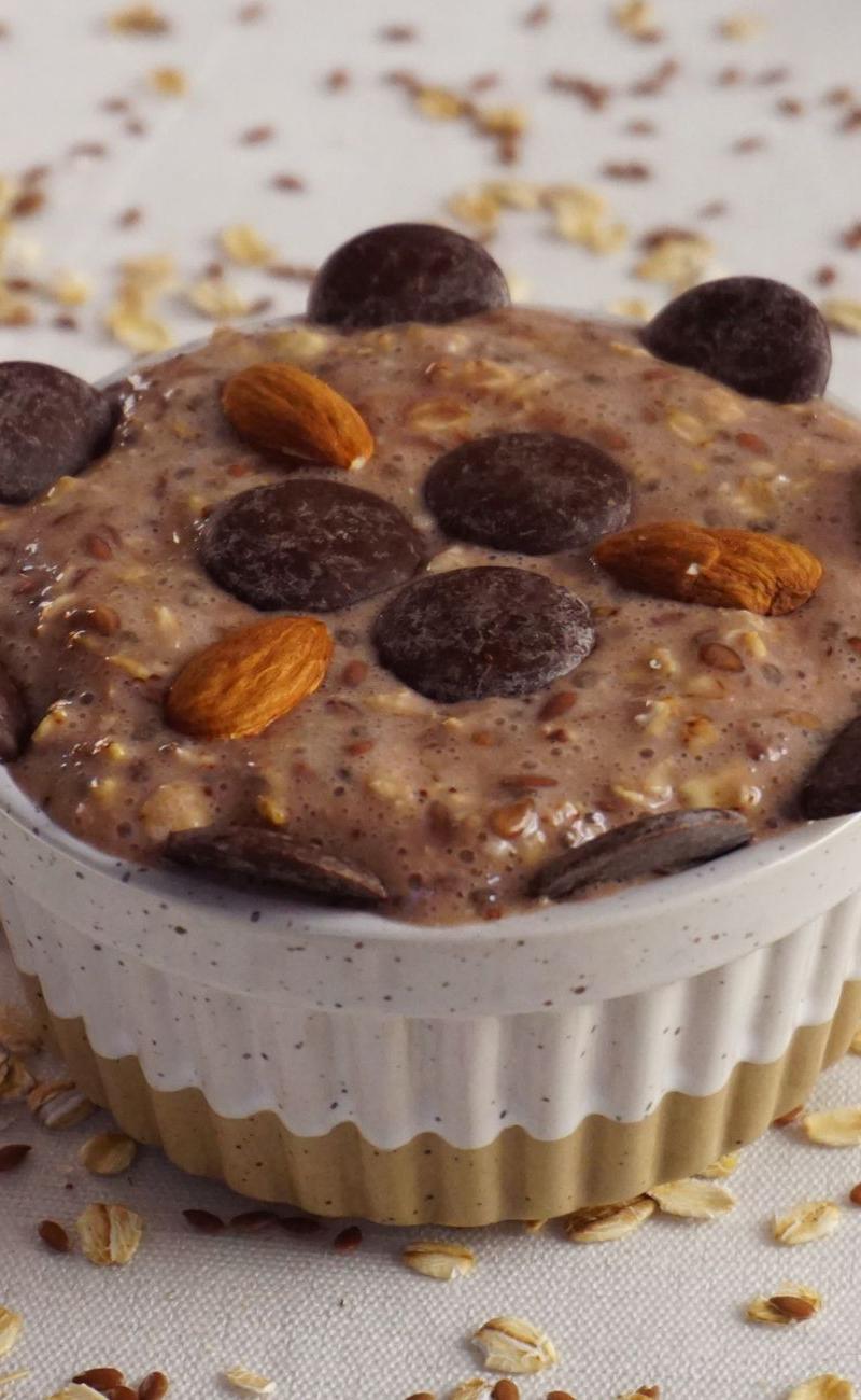 Overnight Oats with Honey & Milk