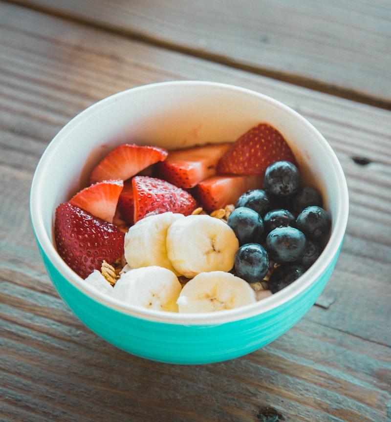 Warm Berry Oatmeal with Banana