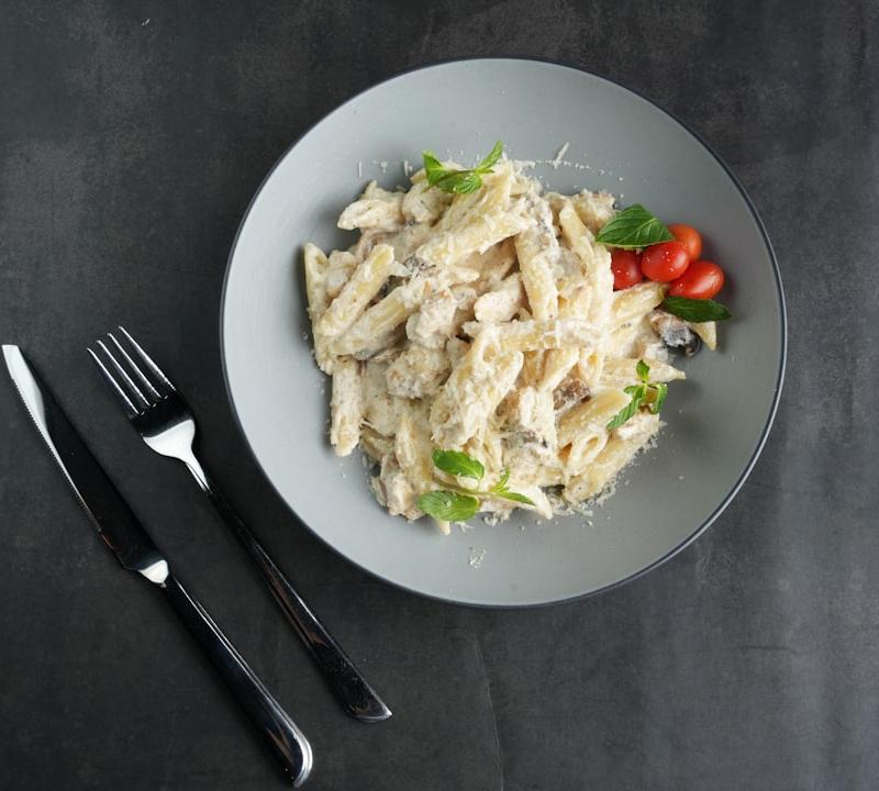 20-Minute Chicken Alfredo Pasta