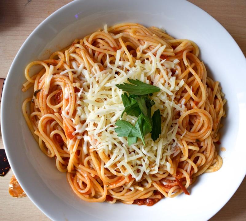 One-Pot Garlic Tomato Pasta