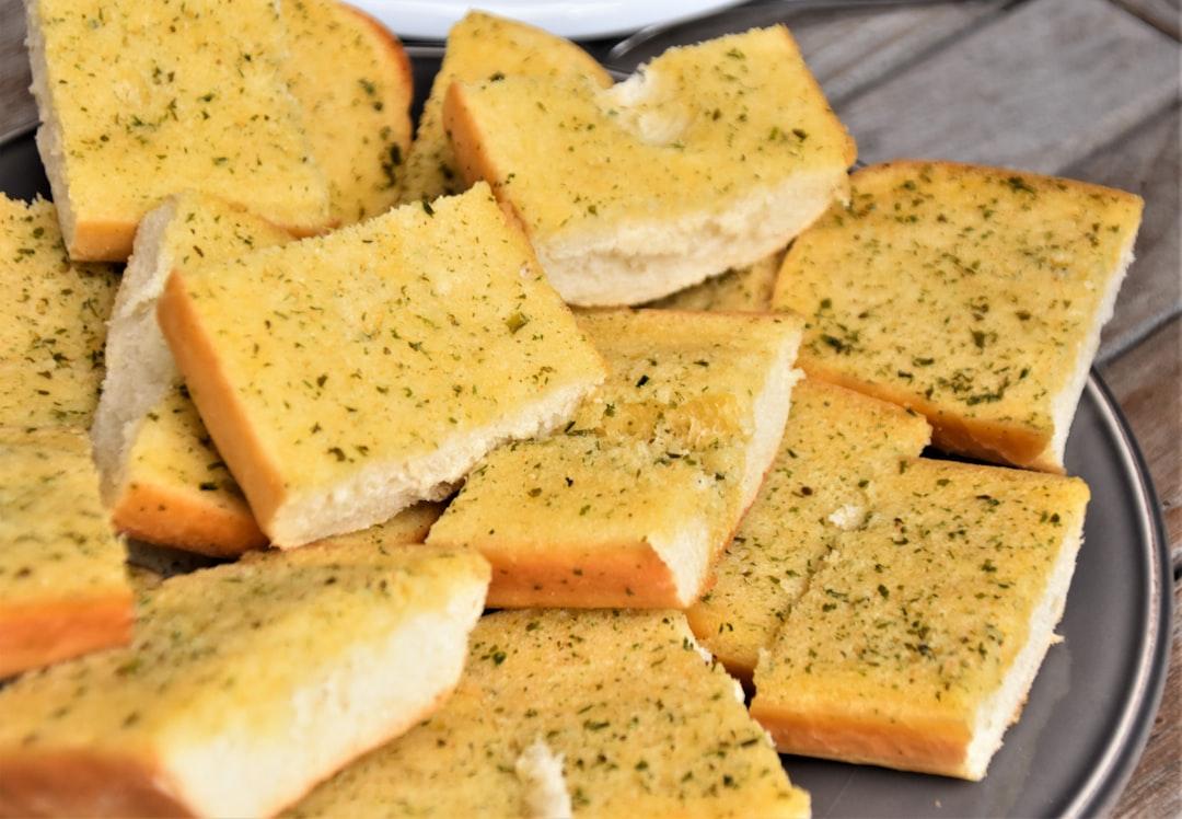 Golden Garlic Bread