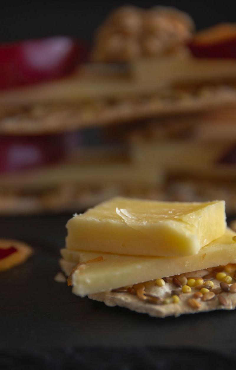 Cheesy Ham Cracker Stackers