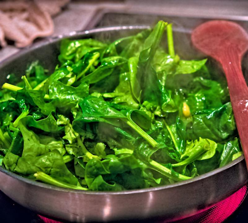 10-Min Garlic Spinach