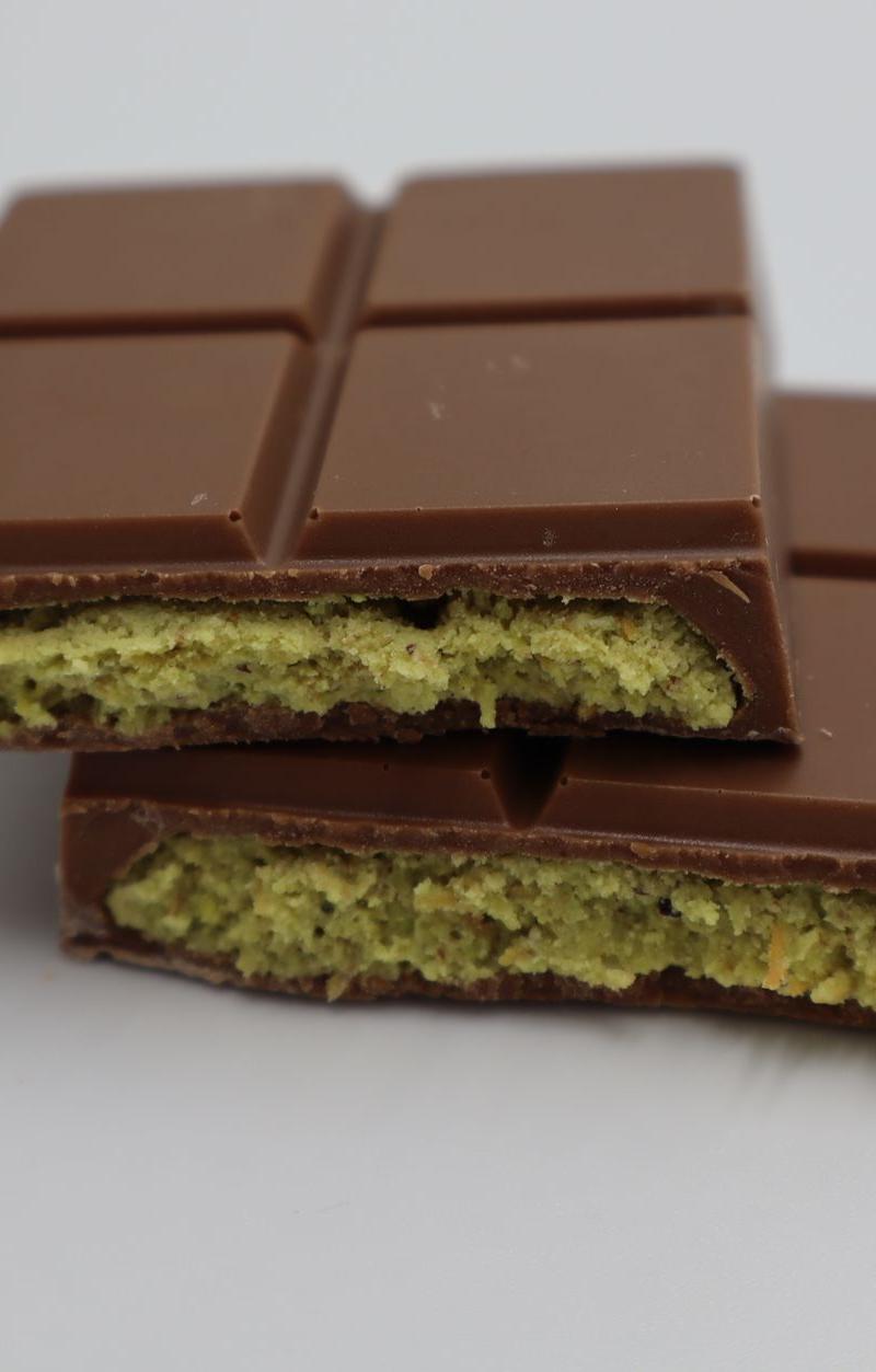 15-Min Pistachio Chocolate Kataifi Bark