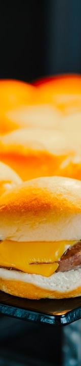 Crispy Bacon & Egg Breakfast Sliders