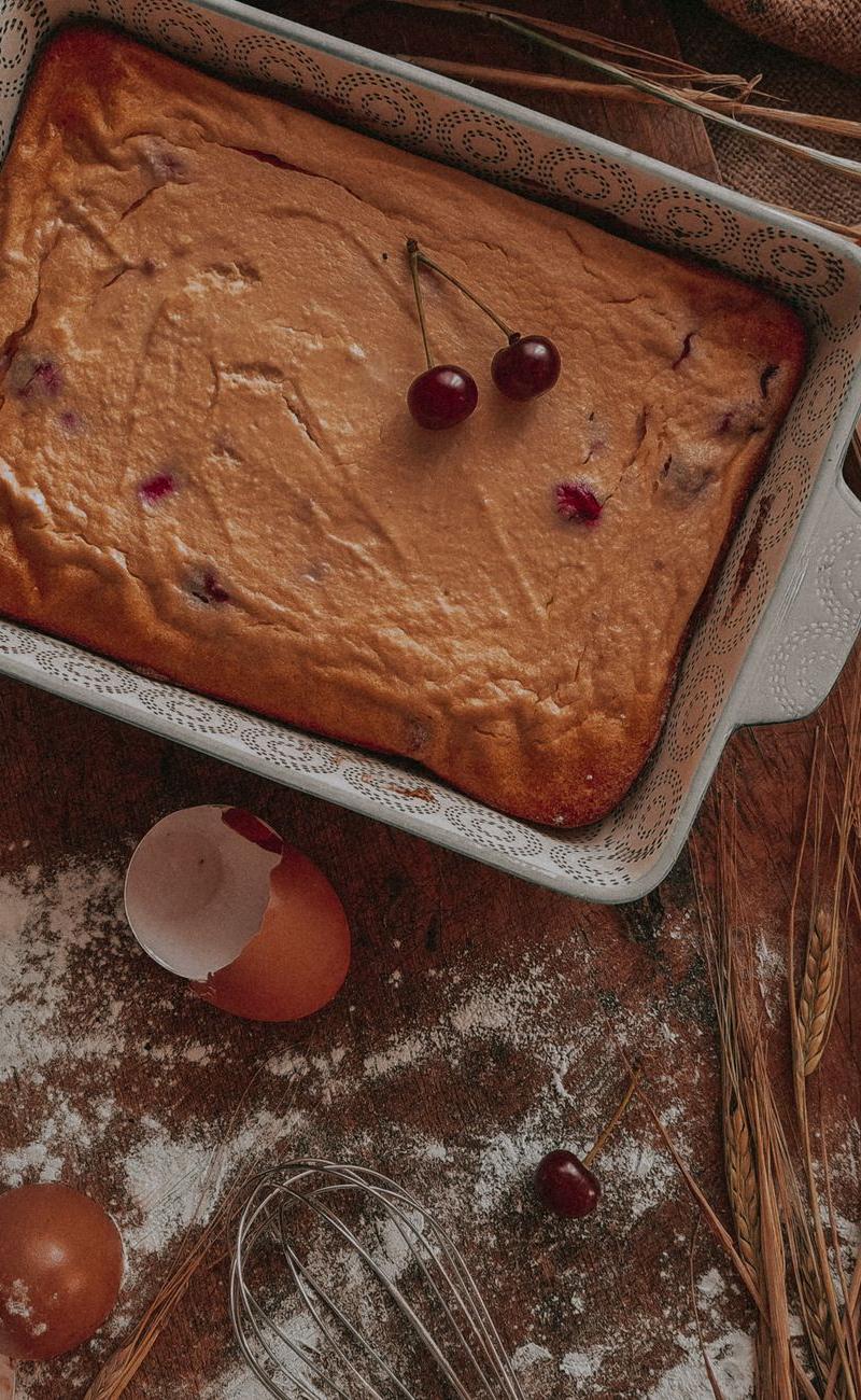 20-Min Cherry Cake Cobbler