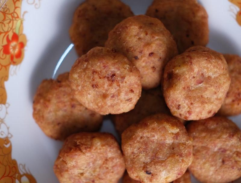 Golden Baked Meatballs